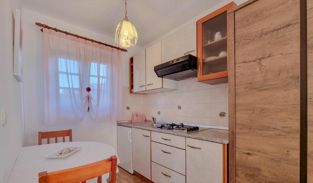 Santo Lägenhet Novigrad Istria Exteriör bild